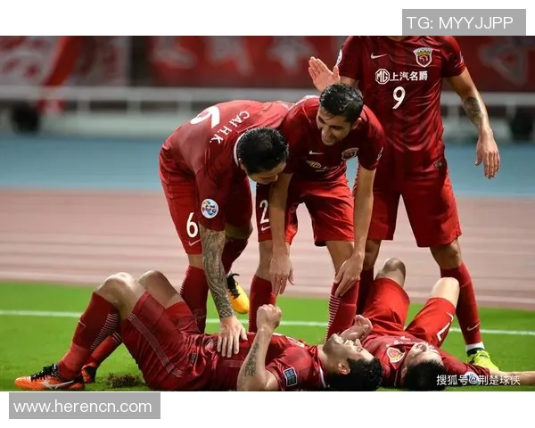上海足球队在洲际杯积分榜上以64分稳居第一名展现强劲实力